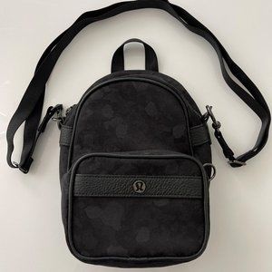Lululemon Now and Always Convertible Bag *Mini